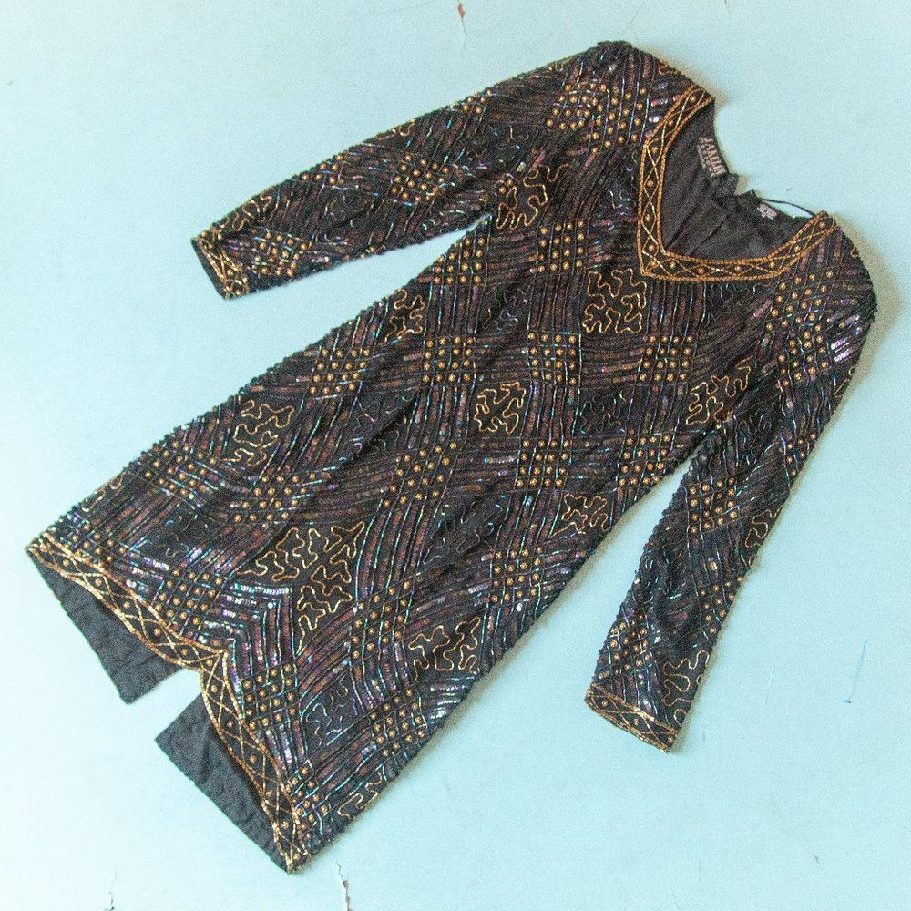VINTAGE Jakeline Black Beaded 100% Silk Long Sleeve Sheath Dress Sz Medium